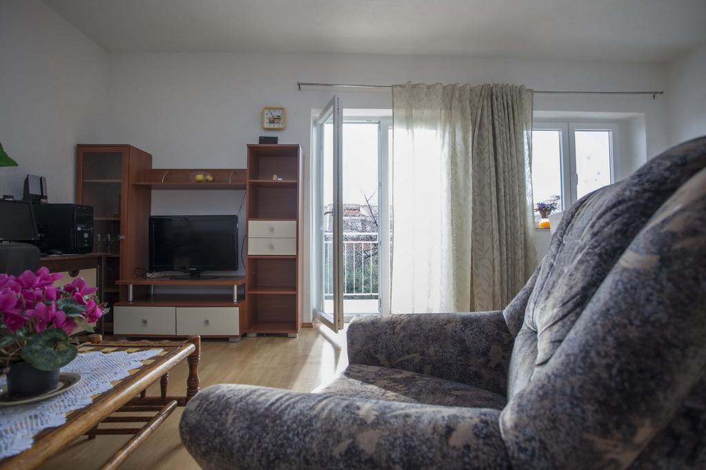 Apartments Dino Makarska Zimmer foto